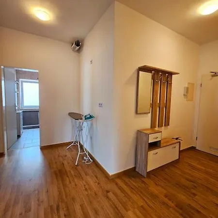 Apartament 7-10 *