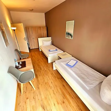 7-10 Apartament