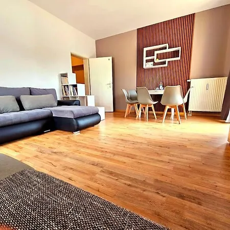 Apartament 7-10 *